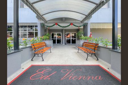 Apartamento à venda com 70m², 3 quartos e 2 vagasEntrada