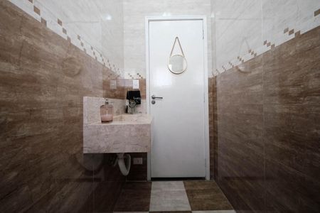 Casa para alugar com 200m², 4 quartos e 4 vagasLavabo