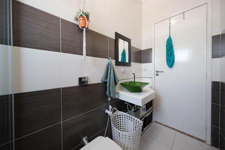 Casa para alugar com 200m², 4 quartos e 4 vagasBanheiro Suíte 2