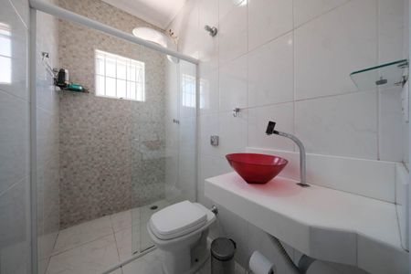 Casa para alugar com 200m², 4 quartos e 4 vagasBanheiro Suíte 1