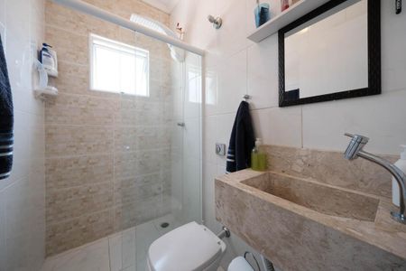 Casa para alugar com 200m², 4 quartos e 4 vagasBanheiro