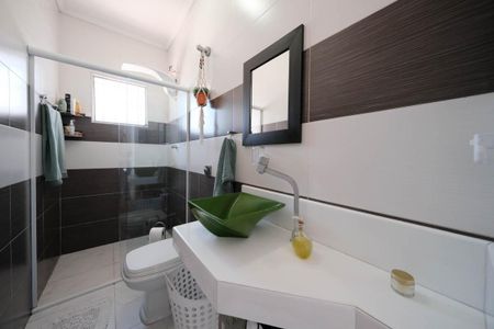 Casa para alugar com 200m², 4 quartos e 4 vagasBanheiro Suíte 2