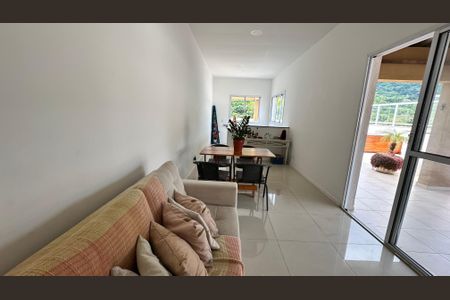 Apartamento à venda com 229m², 3 quartos e 2 vagas Apartamento à venda com 229m², 3 quartos e 2 vagasSala íntima
