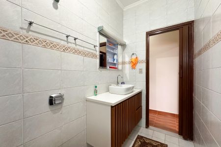 Casa à venda com 138m², 3 quartos e 2 vagasBanheiro Social