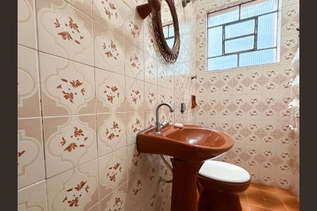 Casa à venda com 138m², 3 quartos e 2 vagasLavabo