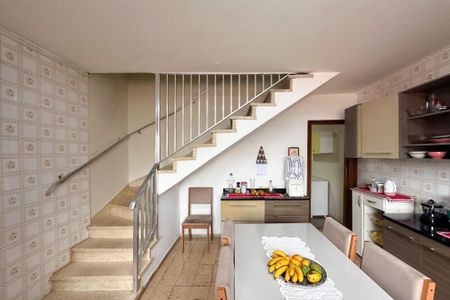 Casa à venda com 138m², 3 quartos e 2 vagasCozinha