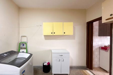 Casa à venda com 138m², 3 quartos e 2 vagasÁrea de Serviço