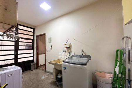 Casa à venda com 138m², 3 quartos e 2 vagasÁrea de Serviço