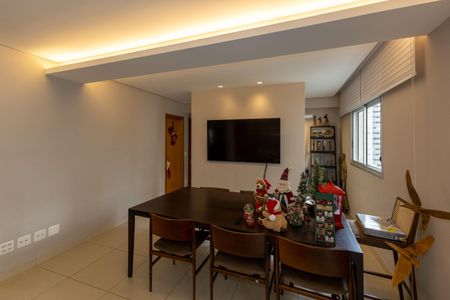 Apartamento à venda com 104m², 2 quartos e 2 vagas Apartamento à venda com 104m², 2 quartos e 2 vagasSala de Jantar