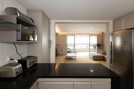 Apartamento à venda com 104m², 2 quartos e 2 vagas Apartamento à venda com 104m², 2 quartos e 2 vagasCozinha