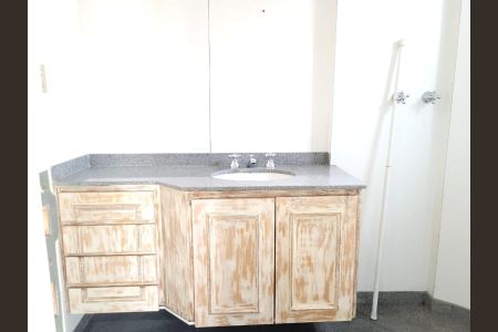 Apartamento à venda com 220m², 3 quartos e 4 vagas Apartamento à venda com 220m², 3 quartos e 4 vagasFoto 16