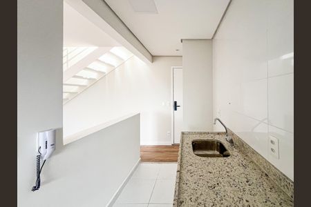 Apartamento para alugar com 122m², 2 quartos e 2 vagasCozinha