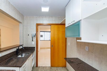Apartamento para alugar com 75m², 2 quartos e 1 vagaCozinha