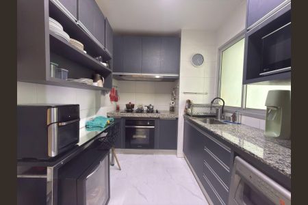 Apartamento à venda com 4 quartos, 108m² em Buritis, Belo Horizonte