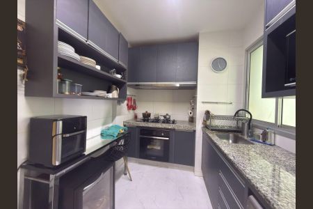 Apartamento à venda com 4 quartos, 108m² em Buritis, Belo Horizonte