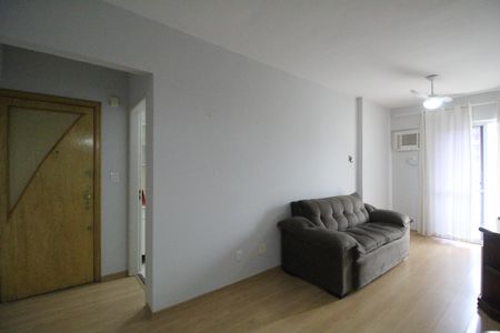 Apartamento para alugar com 78m², 2 quartos e 1 vagaSala