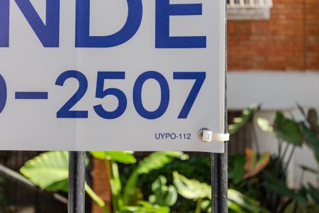 Placa Código de apartamento à venda com 1 quarto, 38m² em Menino Deus, Porto Alegre