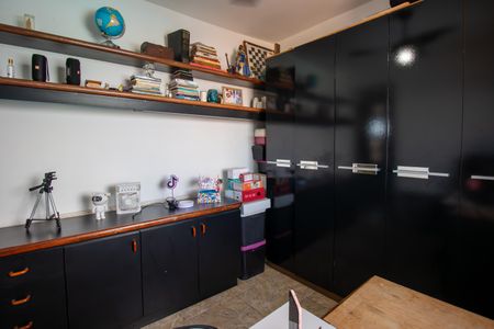 Apartamento à venda com 240m², 3 quartos e 2 vagasQuarto 1