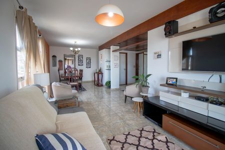 Apartamento à venda com 240m², 3 quartos e 2 vagasSala