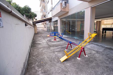 Apartamento à venda com 240m², 3 quartos e 2 vagasÁrea comum - Playground