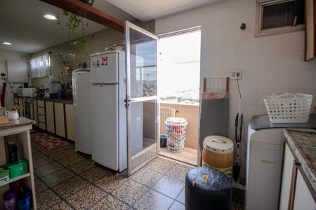Apartamento à venda com 240m², 3 quartos e 2 vagasÁrea de Serviço