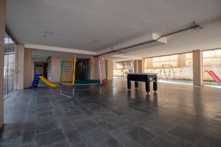 Apartamento à venda com 240m², 3 quartos e 2 vagasÁrea comum - Playground