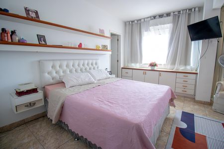 Apartamento à venda com 240m², 3 quartos e 2 vagasSuíte