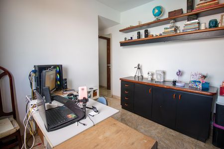 Apartamento à venda com 240m², 3 quartos e 2 vagasQuarto 1