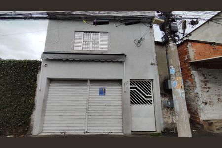 Casa para alugar com 62m², 2 quartos e 1 vagaFachada