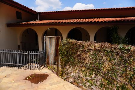 Casa para alugar com 313m², 3 quartos e 4 vagasPiscina