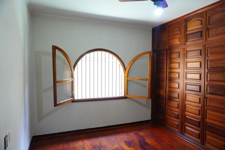 Casa para alugar com 313m², 3 quartos e 4 vagasQuarto 3