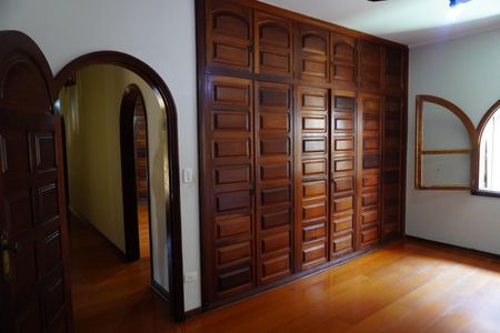 Casa para alugar com 313m², 3 quartos e 4 vagasSuíte