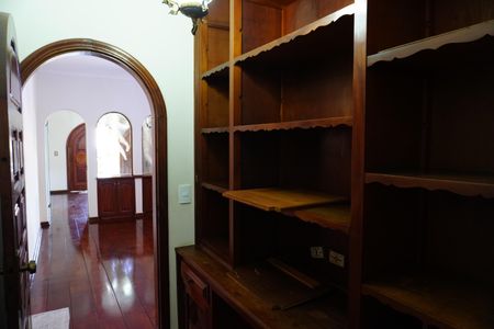 Casa para alugar com 313m², 3 quartos e 4 vagasCorredor