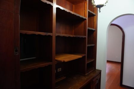 Casa para alugar com 313m², 3 quartos e 4 vagasCorredor