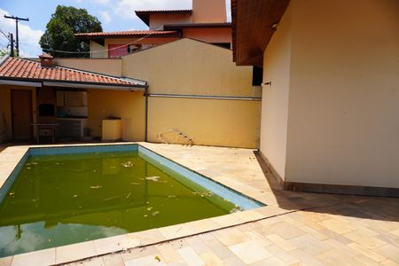 Casa para alugar com 313m², 3 quartos e 4 vagasPiscina