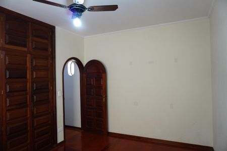 Casa para alugar com 313m², 3 quartos e 4 vagasQuarto 3