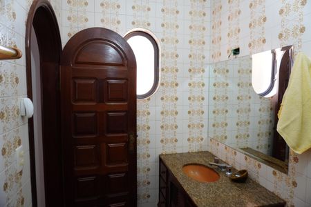 Casa para alugar com 313m², 3 quartos e 4 vagasBanheiro 1