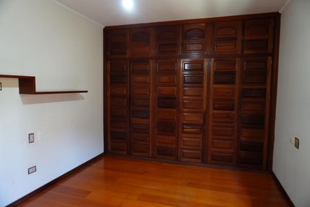 Casa para alugar com 313m², 3 quartos e 4 vagasQuarto 2