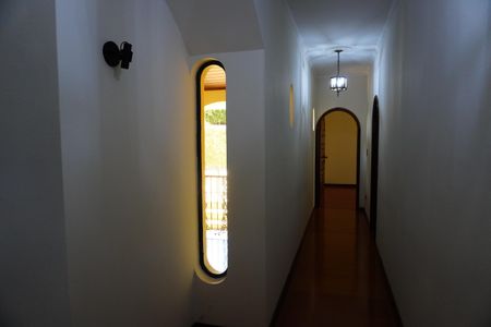 Casa para alugar com 313m², 3 quartos e 4 vagasCorredor