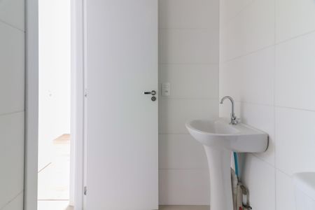 Apartamento para alugar com 41m², 2 quartos e 1 vaga Apartamento para alugar com 41m², 2 quartos e 1 vagaBanheiro