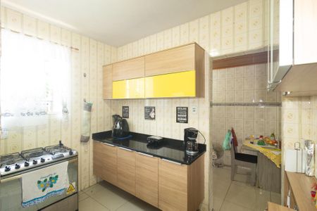 Casa para alugar com 240m², 2 quartos e 2 vagasCozinha