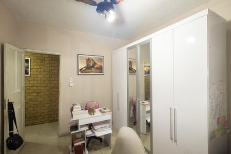 Casa para alugar com 240m², 2 quartos e 2 vagasQuarto 2