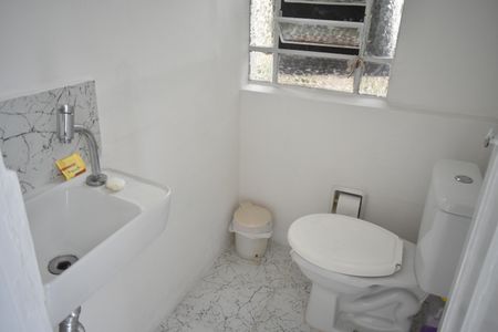 Casa para alugar com 250m², 2 quartos e sem vagaLavabo