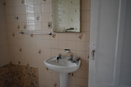 Casa para alugar com 250m², 2 quartos e sem vagaBanheiro Social