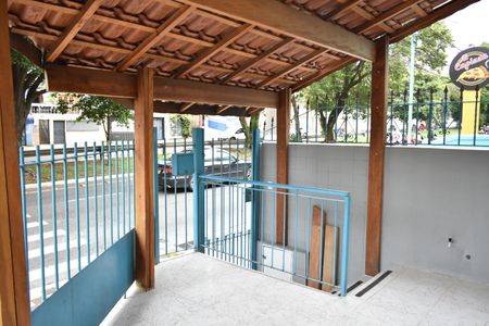 Casa para alugar com 250m², 2 quartos e sem vagaEntrada