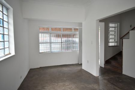 Casa para alugar com 250m², 2 quartos e sem vagaSala