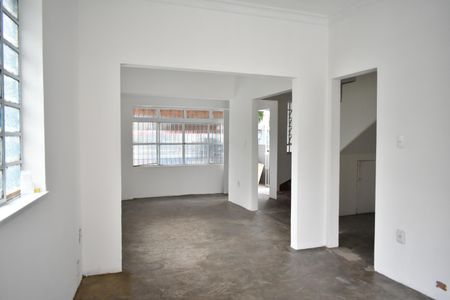 Casa para alugar com 250m², 2 quartos e sem vagaSala
