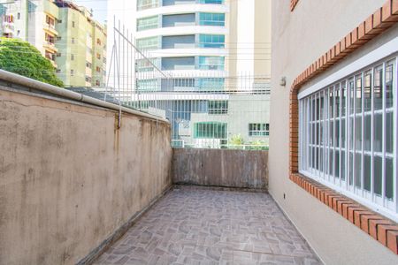 Apartamento para alugar com 120m², 3 quartos e 1 vaga