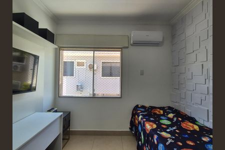 Casa de condomínio à venda com 350m², 4 quartos e 3 vagas Casa de condomínio à venda com 350m², 4 quartos e 3 vagasQuarto