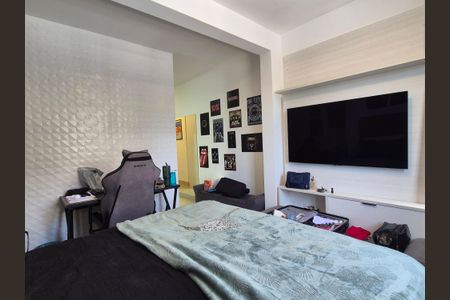 Casa de condomínio à venda com 350m², 4 quartos e 3 vagas Casa de condomínio à venda com 350m², 4 quartos e 3 vagasSuíte 2